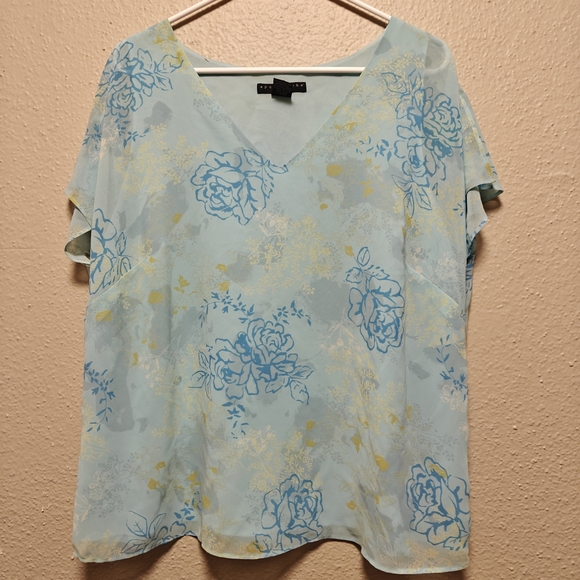 Apostrophe Tops - Apostrophie Light Blue Floral V-Neck Blouse with Yellow Accents with Undershirt